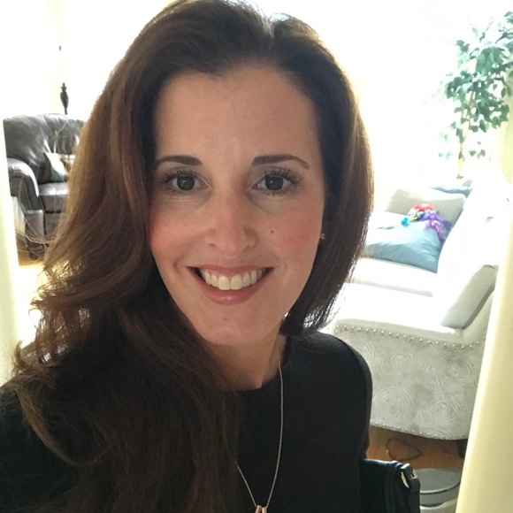 Meet your Posher, Tonya - Picture 1 of 1